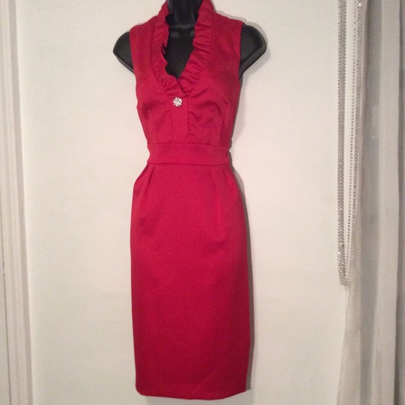 Jessica Howard Dresses & Skirts - Sz 8 Jessica Howard Red Ruffled Neckline Dress HOT